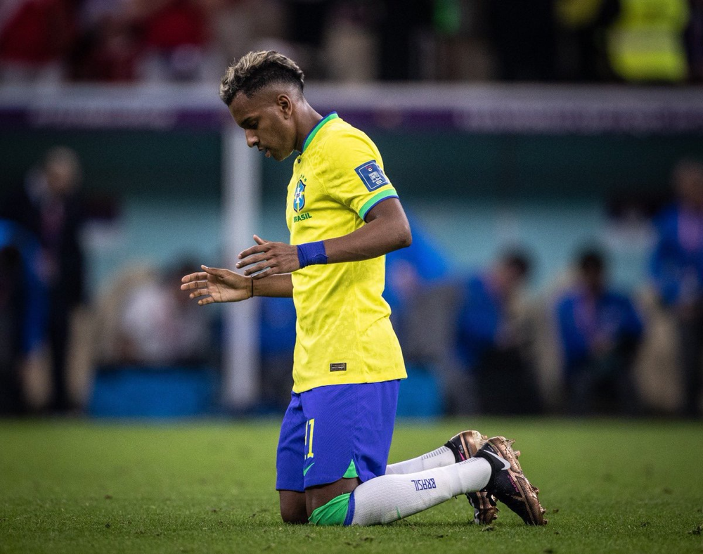 PG电子-包含内马尔连续七场比赛得分超过关键助攻，篮网挑战极限！的词条